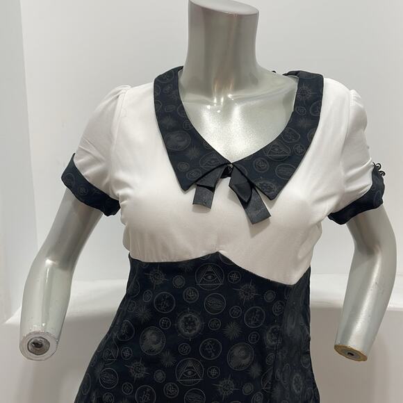 Fantastic Beasts Limited Edition Collection By Hot Topic Dress Size M - Picture 5 of 11